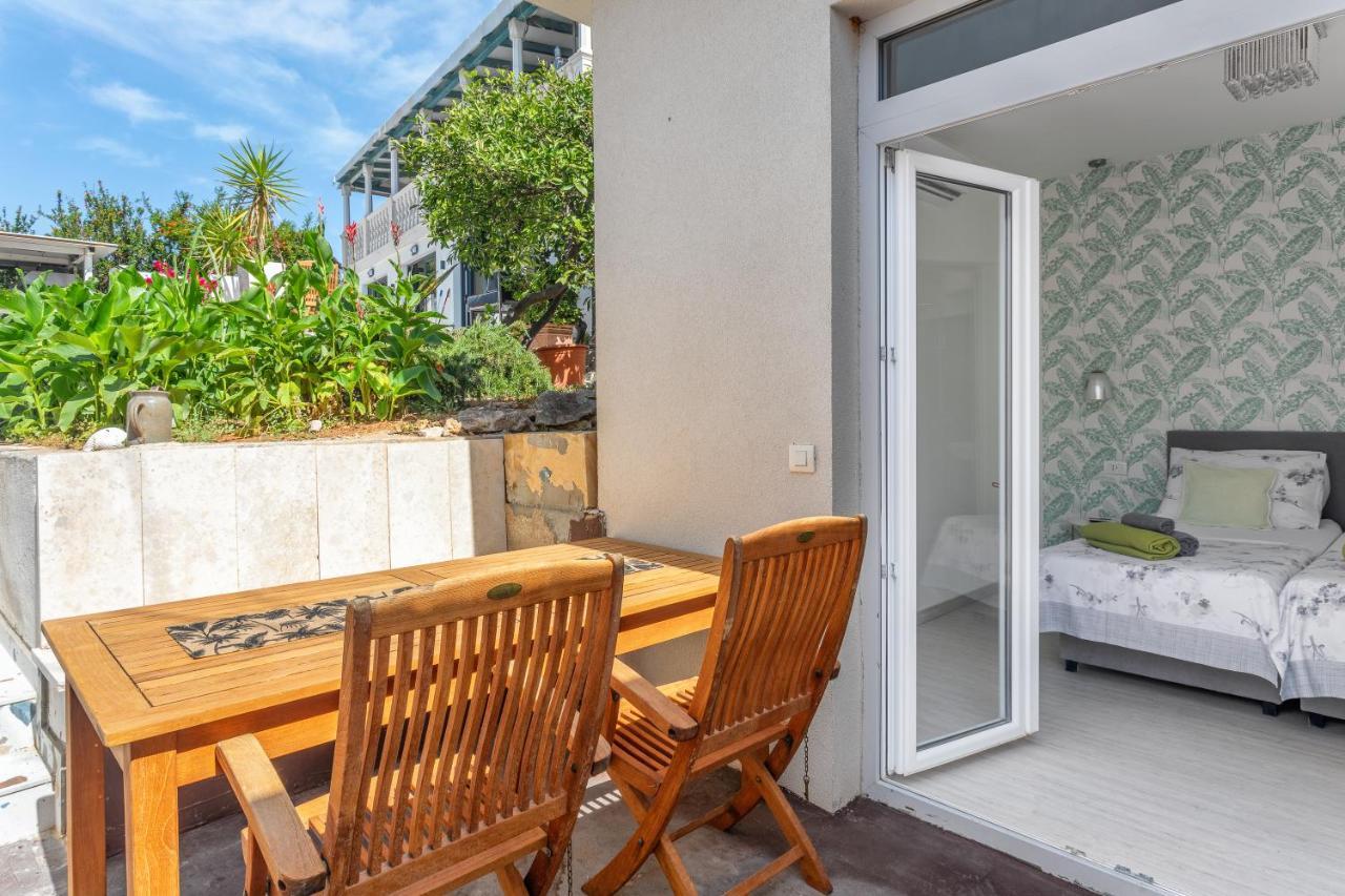 Hostel Villa Skansi Hvar Town Bagian luar foto