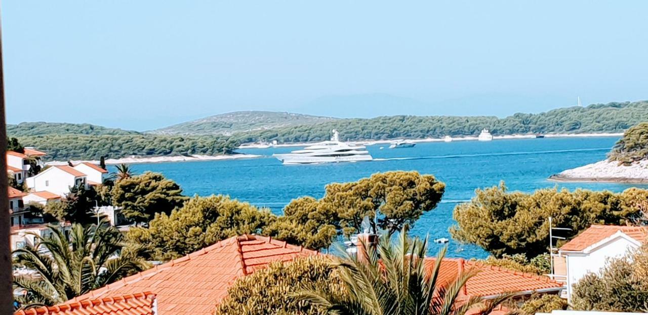 Hostel Villa Skansi Hvar Town Bagian luar foto